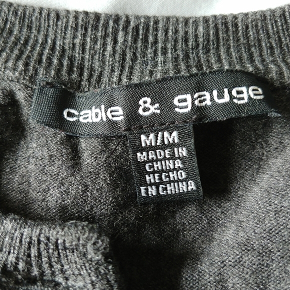 ❣️ 3/4 sleeve cardigan/sweater ❣️BOGO - Picture 2 of 4